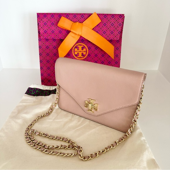Tory Burch Handbags - Tory Burch Kira Envelope Crossbody
